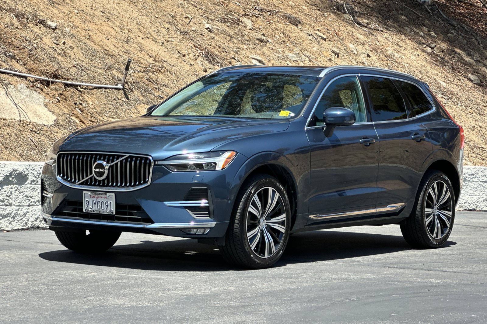 Certified 2023 Volvo XC60 B5 Plus w/ Protection Package Premier FWD image 9