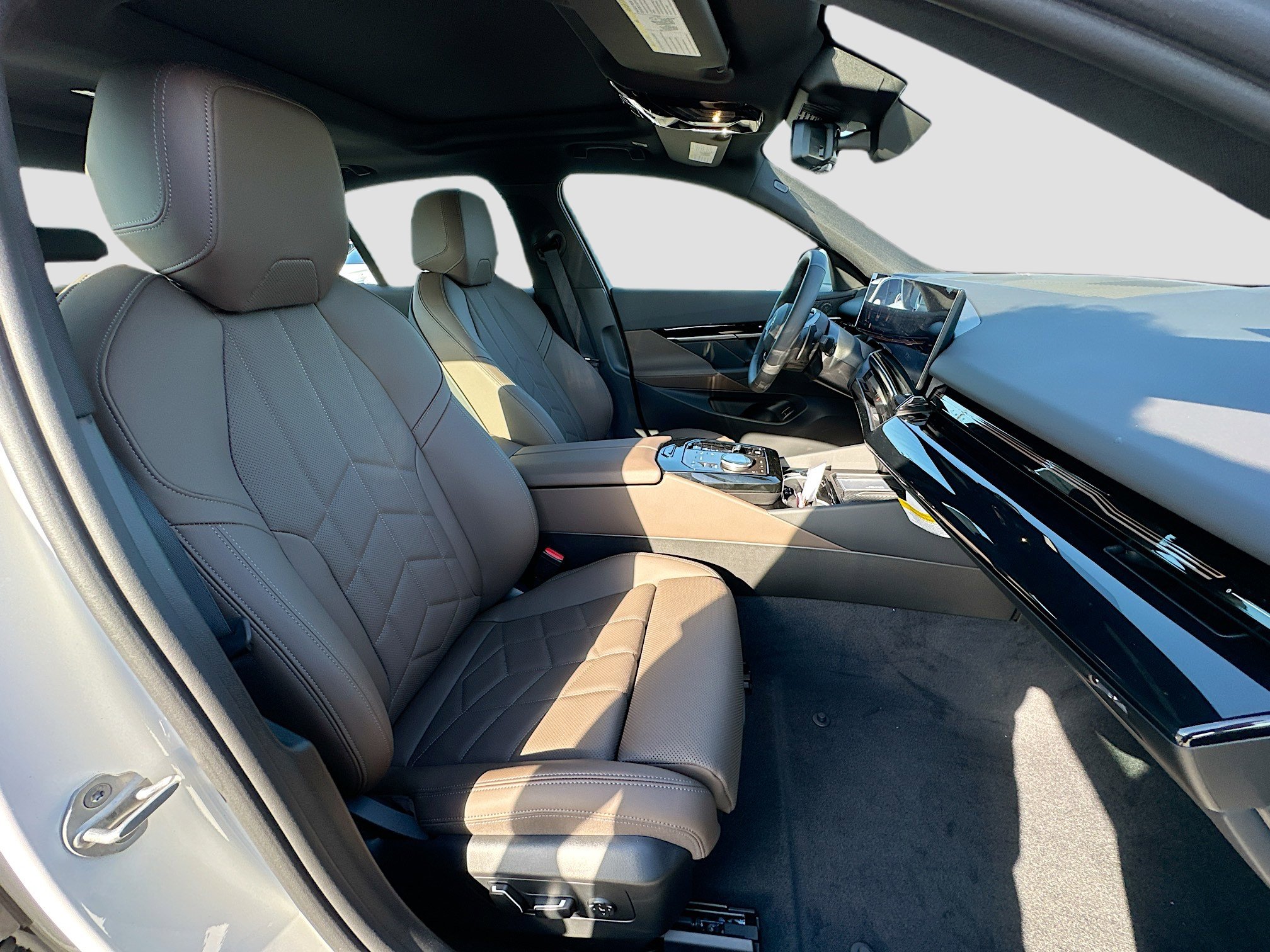 New 2026 BMW 530i image 23