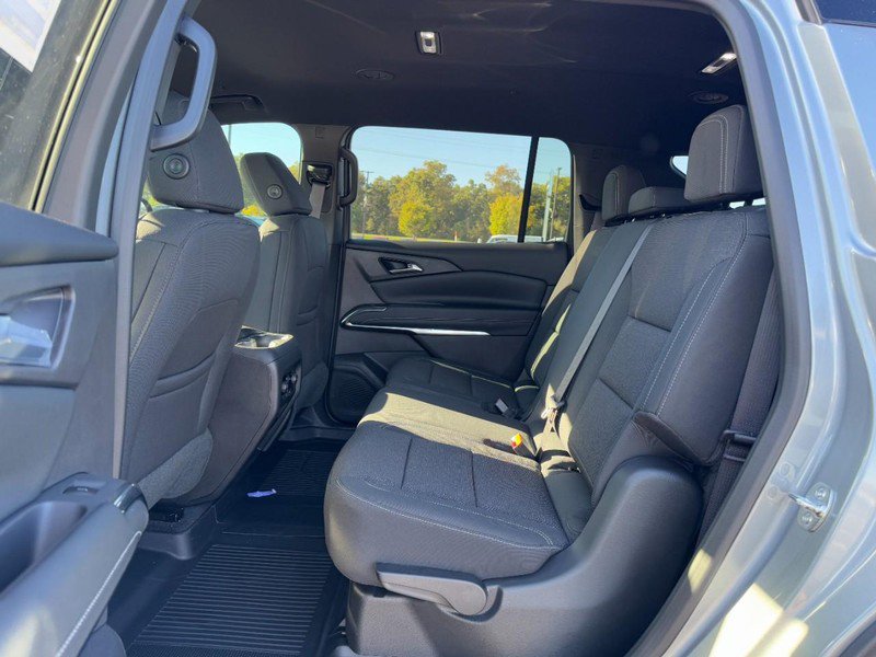 New 2026 Chevrolet Traverse LT w/ LPO, Floor Liner Package image 35