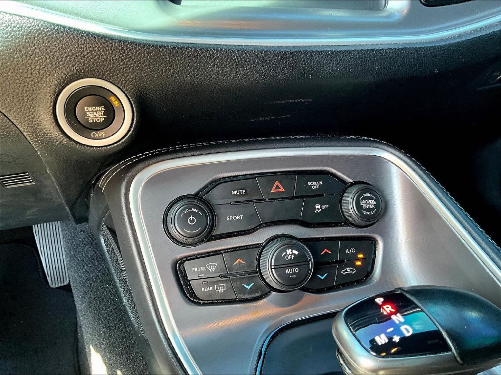 Used 2019 Dodge Challenger SXT RWD image 15