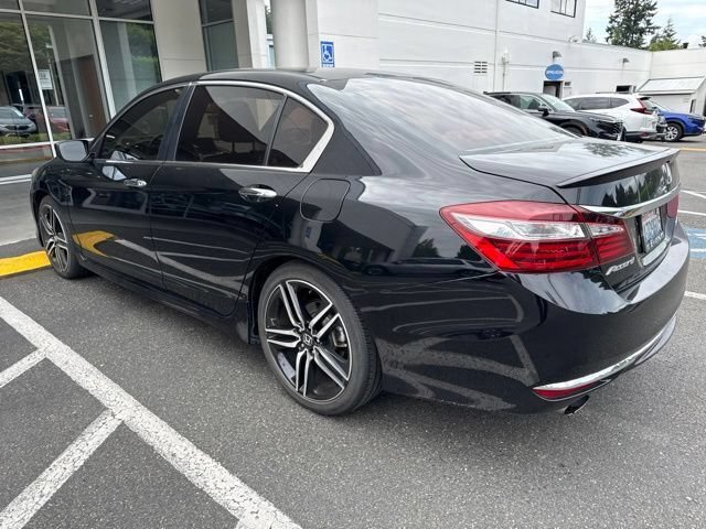 Used 2016 Honda Accord Sport image 4