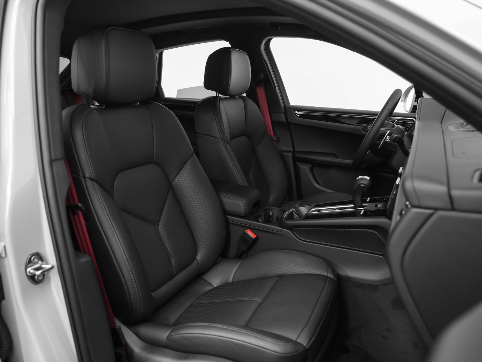 New 2026 Porsche Macan image 22