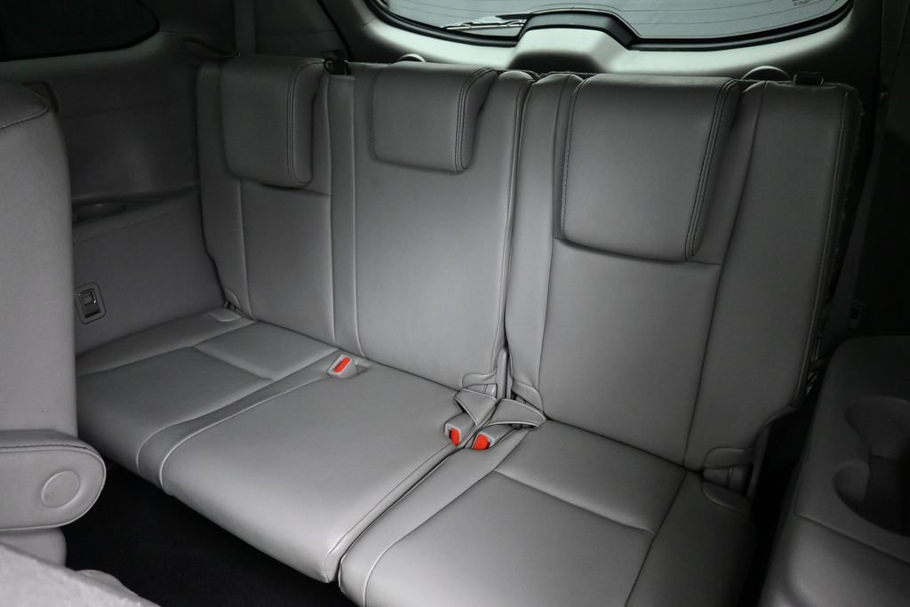 Used 2017 Toyota Highlander Limited Platinum w/ Carpet Mat Package AWD/4WD image 21