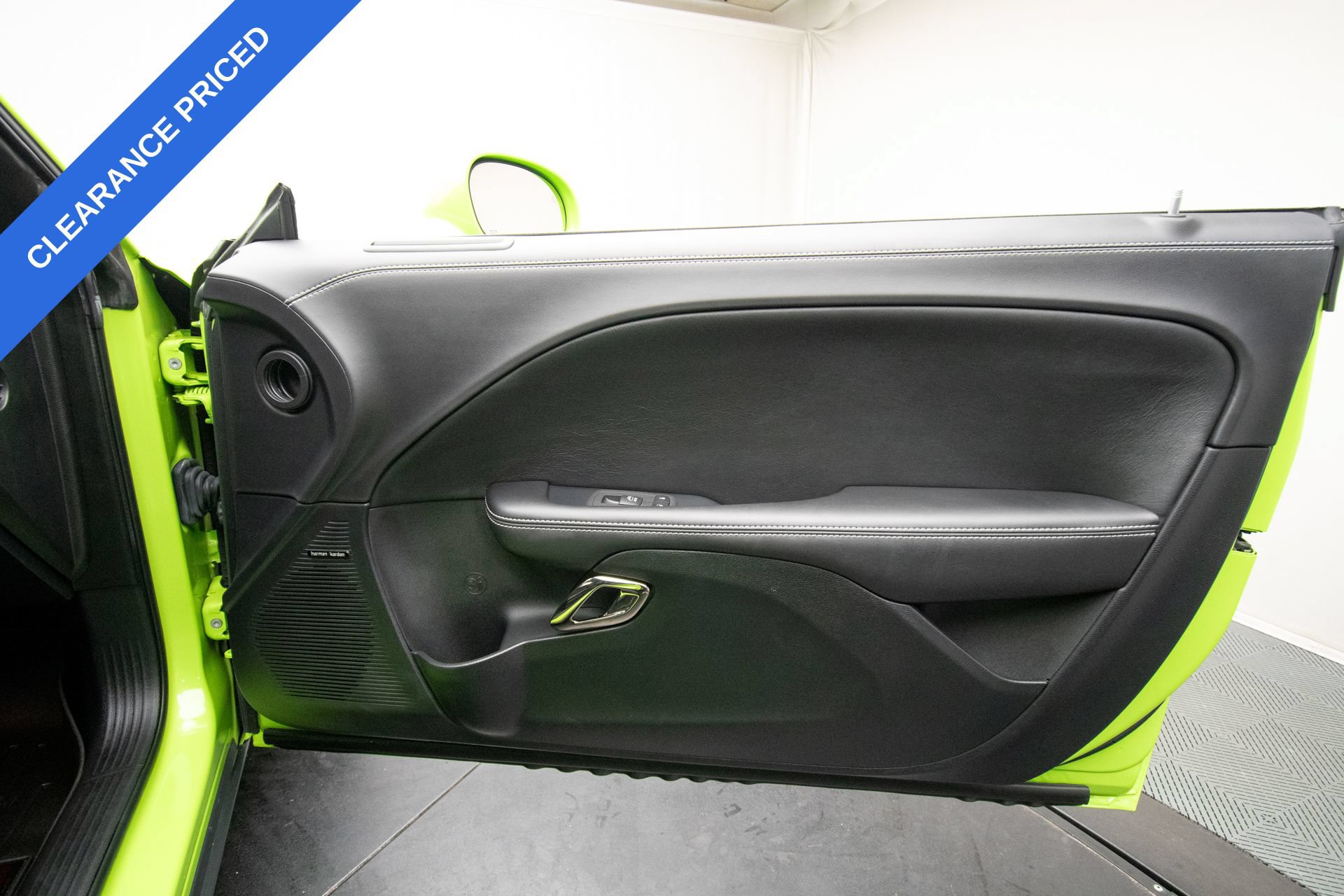 Used 2023 Dodge Challenger SRT Hellcat RWD image 31