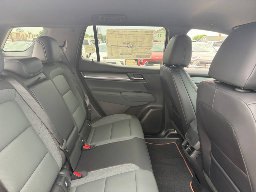 New 2026 GMC Terrain AT4 AWD/4WD image 40