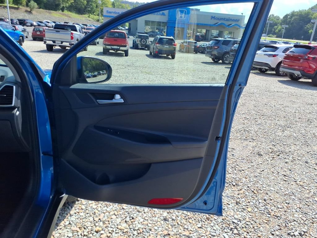 Used 2019 Hyundai Tucson Value AWD/4WD image 17
