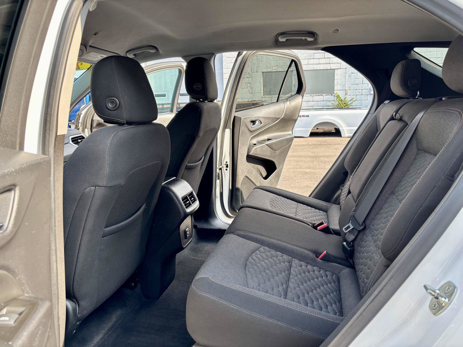 Used 2020 Chevrolet Equinox LT AWD/4WD image 18