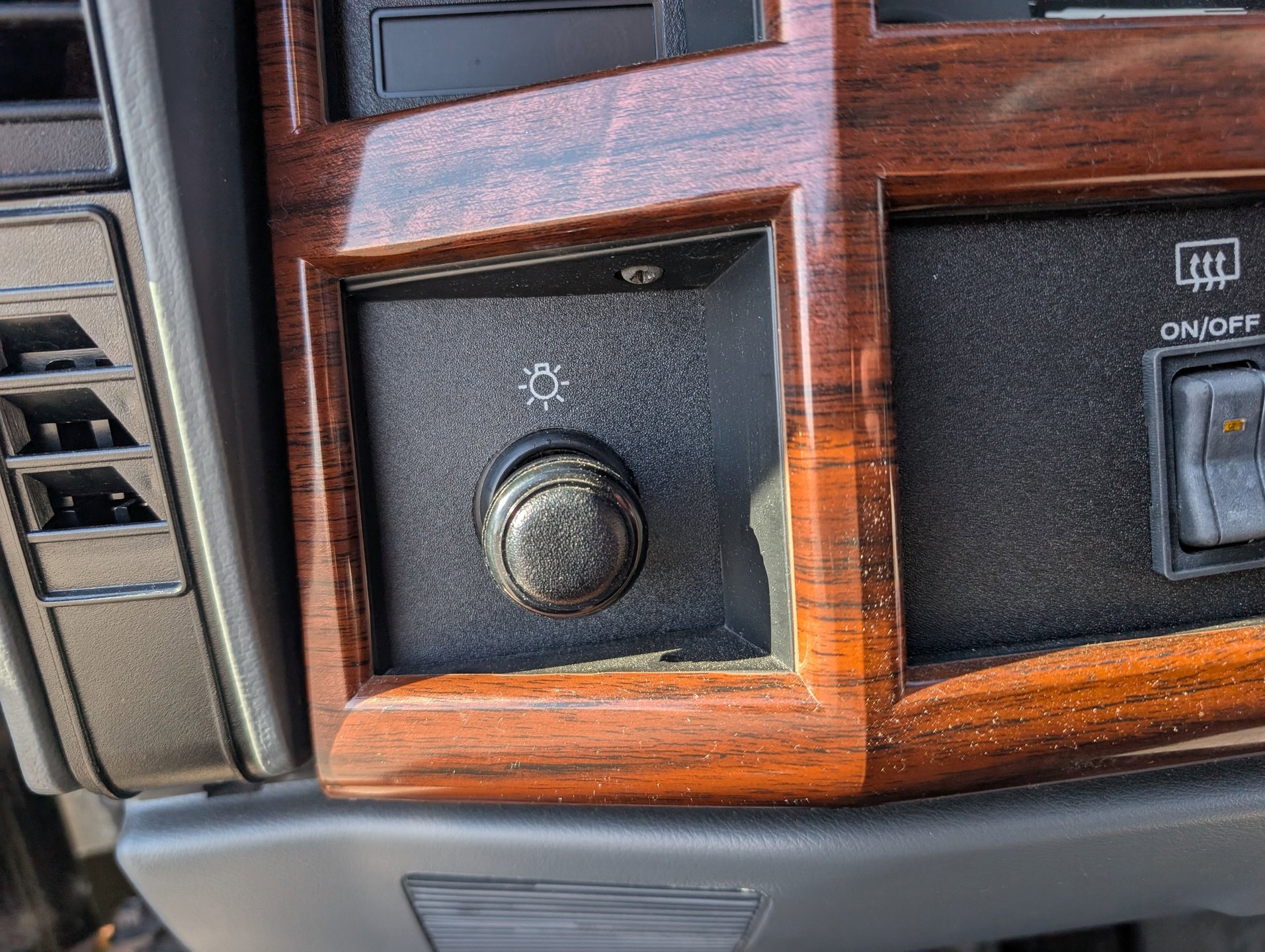 Used 1993 Jeep Cherokee Country image 79