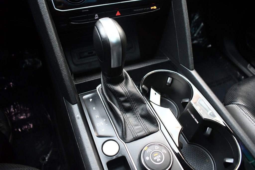 Used 2021 Volkswagen Atlas SEL Premium image 29