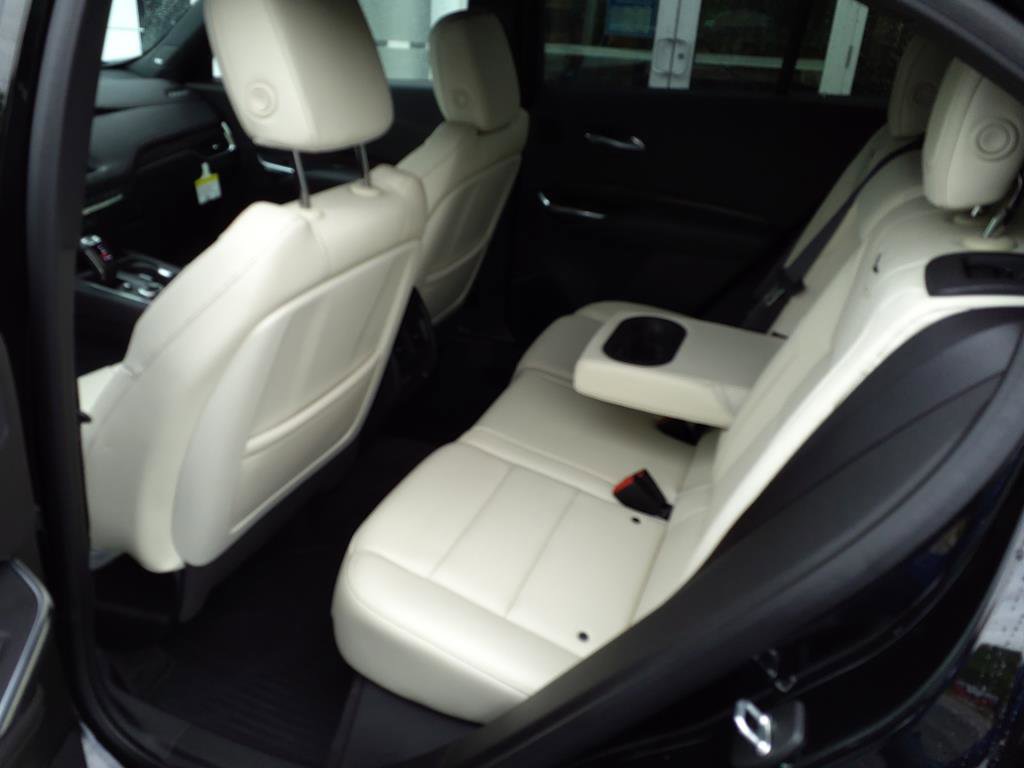 Used 2019 Cadillac XT4 Sport w/ Driver Assist Package AWD/4WD image 9