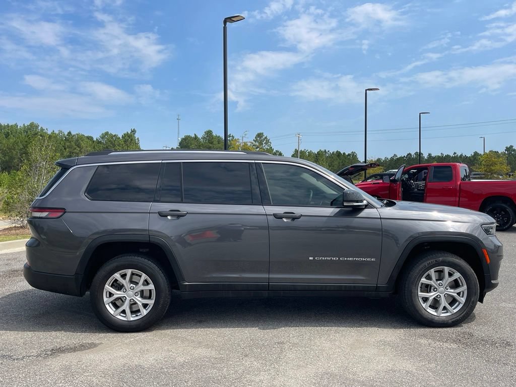 Used 2023 Jeep Grand Cherokee L Limited AWD/4WD image 22