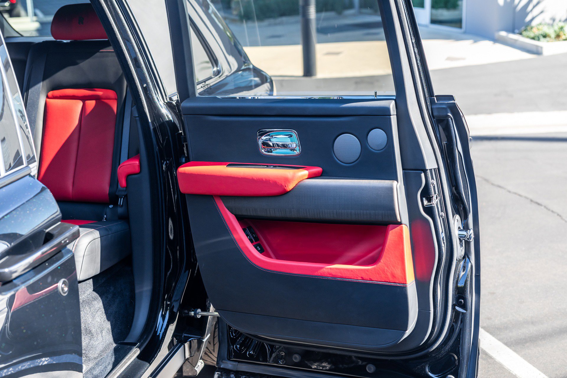 Used 2021 Rolls-Royce Cullinan image 48