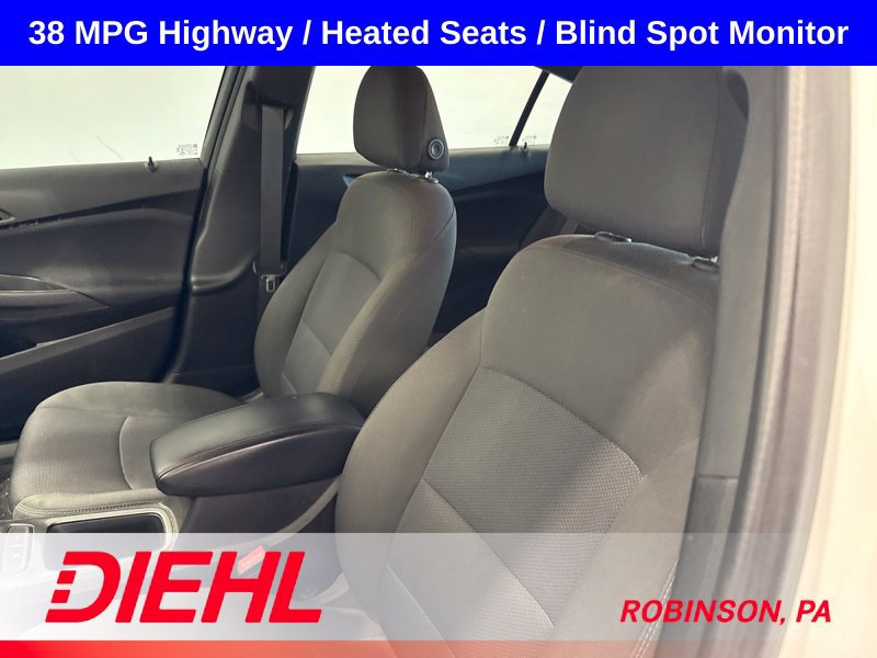 Used 2019 Chevrolet Cruze LT w/ Convenience Package FWD image 17