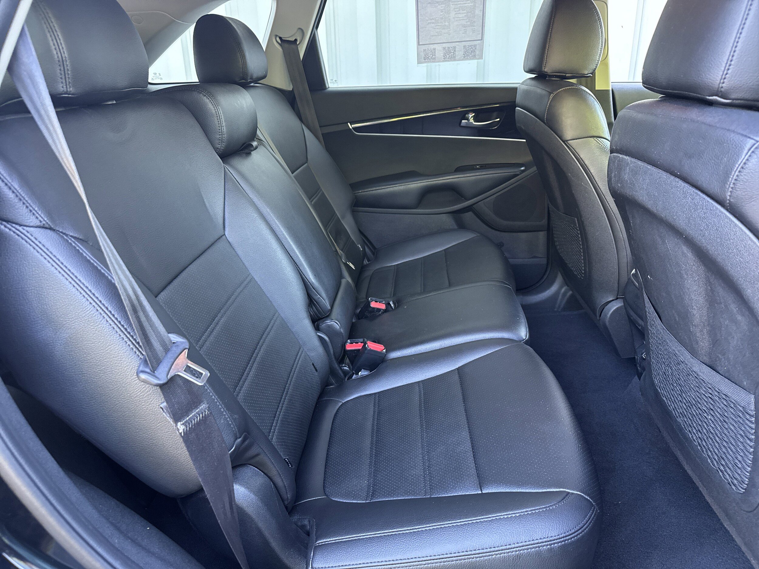 Used 2019 Kia Sorento S FWD image 12