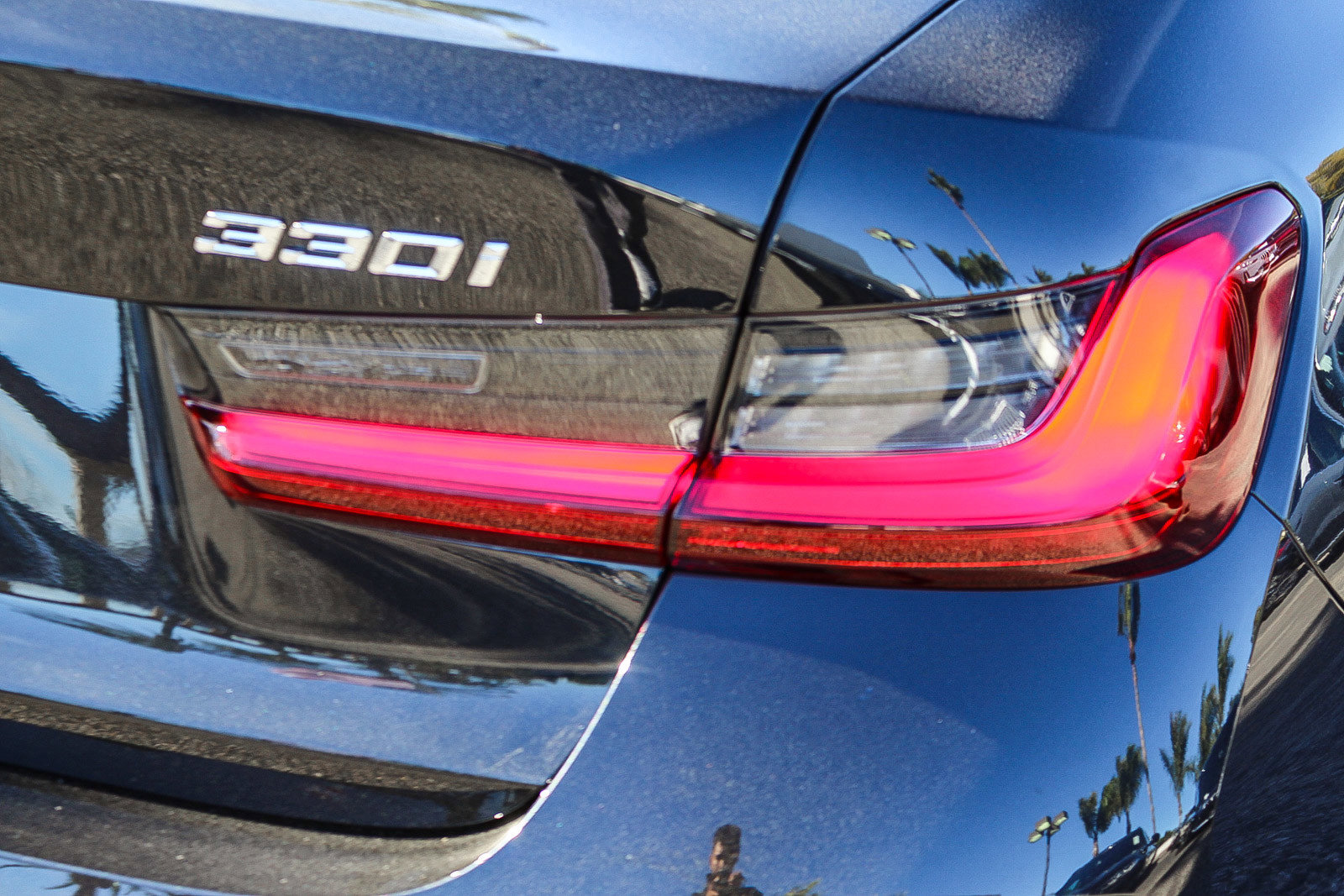 Certified 2025 BMW 330i Sedan w/ Convenience Package image 7