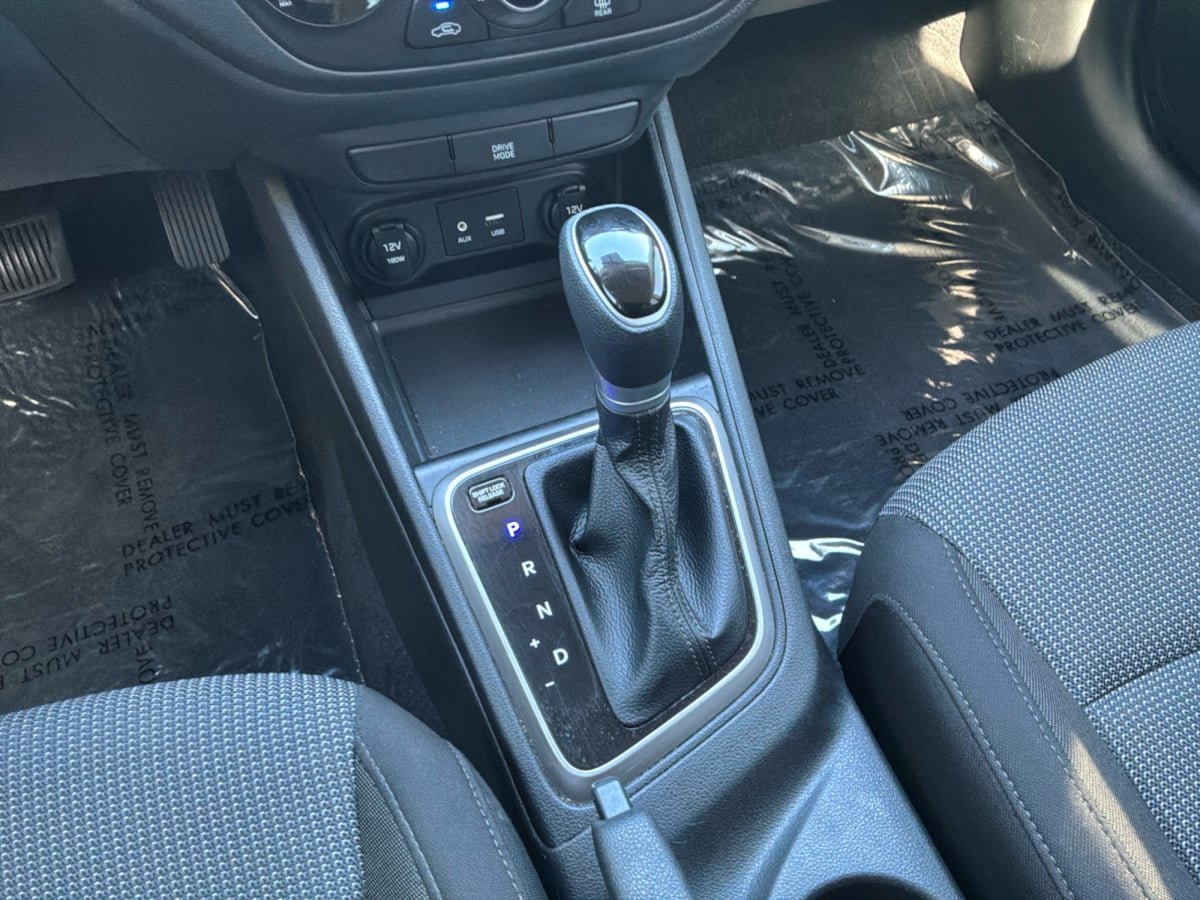 Used 2021 Hyundai Accent SE FWD image 16