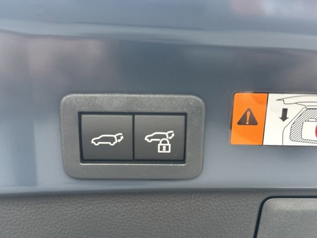 New 2026 Toyota RAV4 XSE w/ Weather Package AWD/4WD image 21
