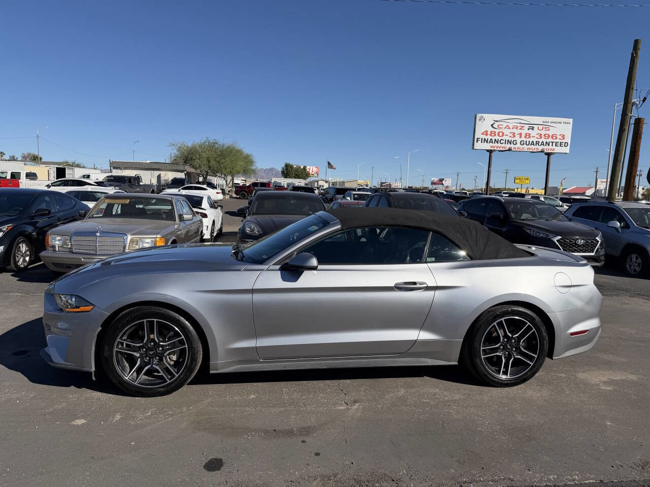 Used 2023 Ford Mustang Premium image 4