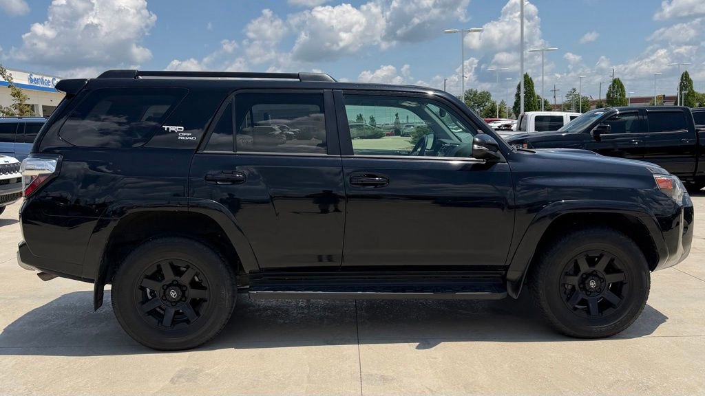 Used 2023 Toyota 4Runner TRD Off-Road Premium AWD/4WD image 6