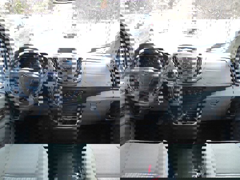 Used 2015 Ford Transit 350 XL image 9