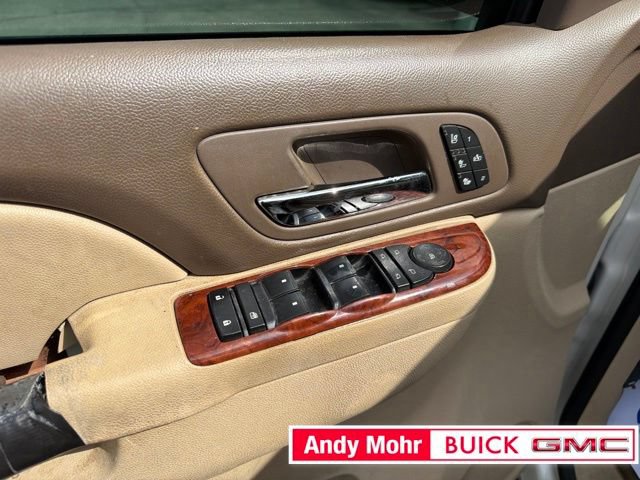 Used 2013 Chevrolet Avalanche LTZ RWD image 23