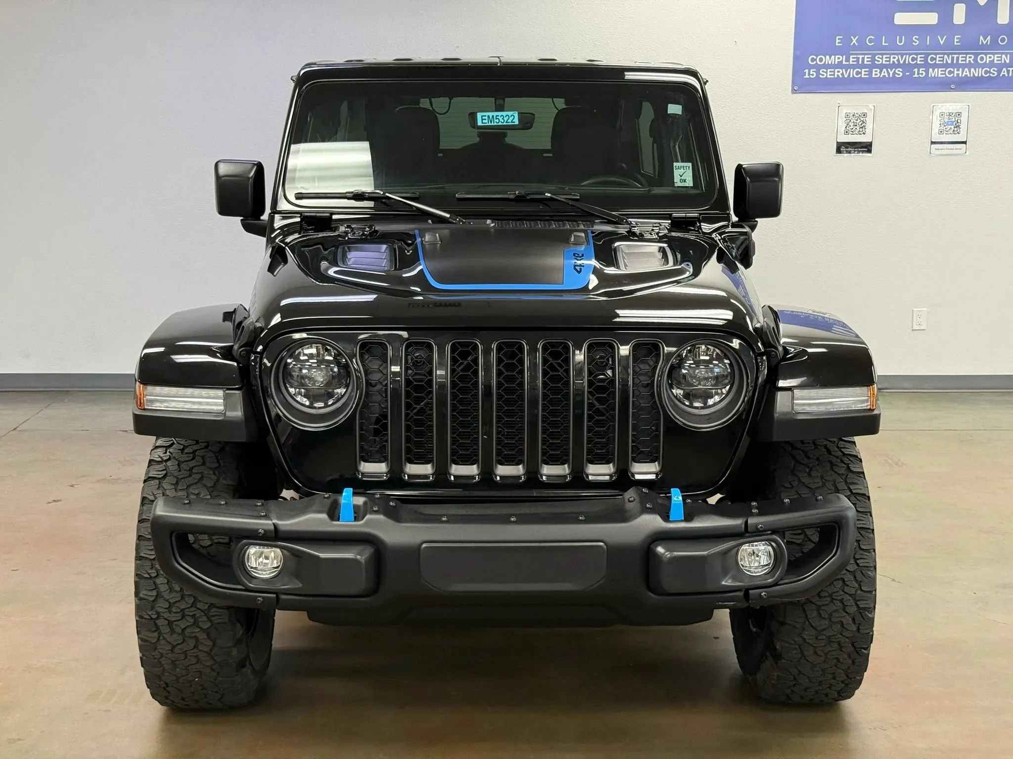 Used 2024 Jeep Wrangler Unlimited Rubicon 4xe AWD/4WD image 3