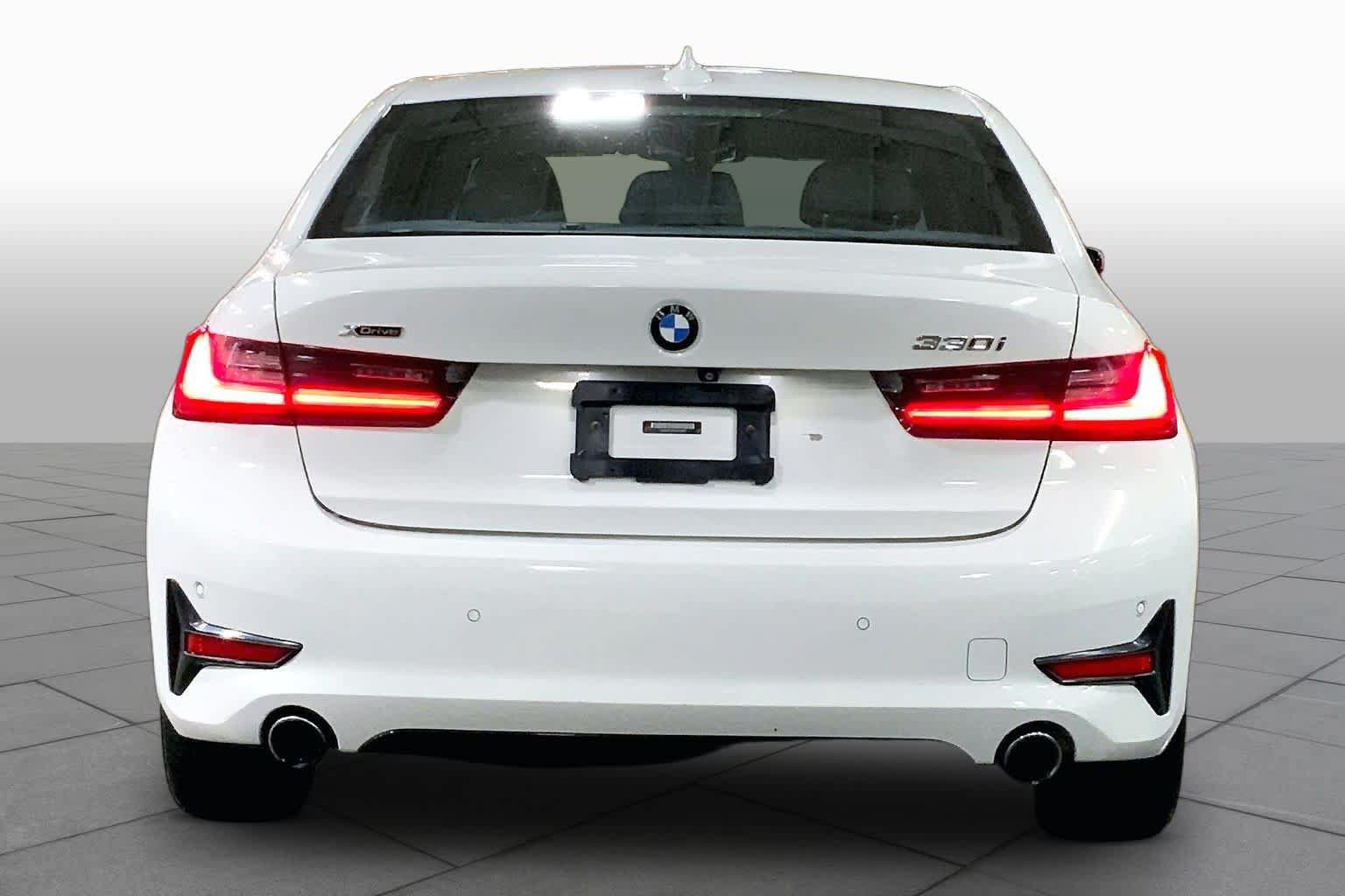 Used 2020 BMW 330i xDrive Sedan w/ Convenience Package AWD/4WD image 5