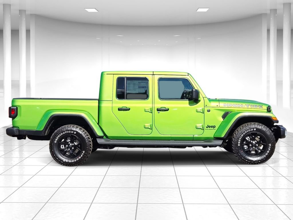 Certified 2025 Jeep Gladiator Sport image 2