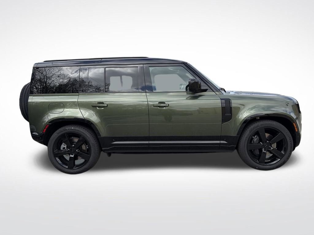 New 2026 Land Rover Defender 110 X-Dynamic SE AWD/4WD image 4