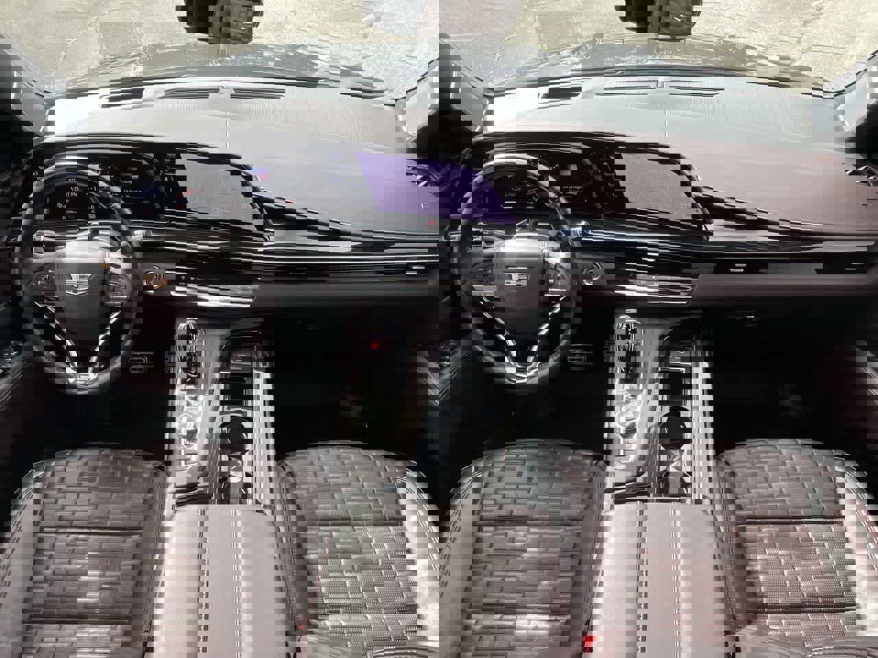 Used 2024 Cadillac Escalade V w/ Heavy-Duty Trailer Package image 28