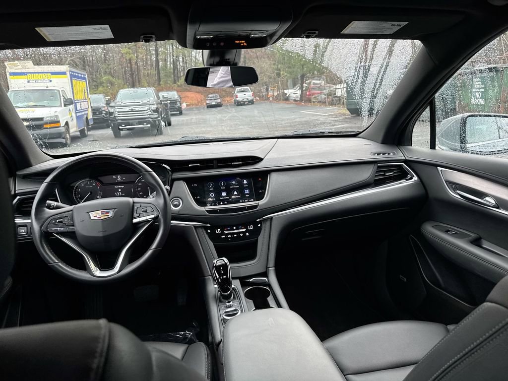 Used 2024 Cadillac XT6 Luxury image 31