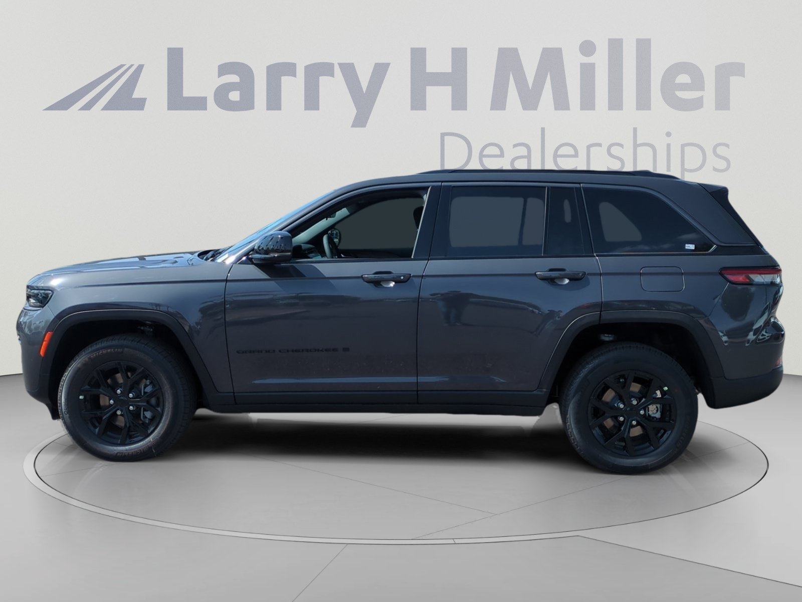New 2026 Jeep Grand Cherokee Altitude AWD/4WD video 2