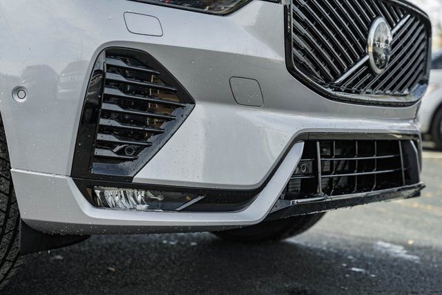 New 2026 Volvo XC60 B5 Plus w/ Protection Package Premier image 14