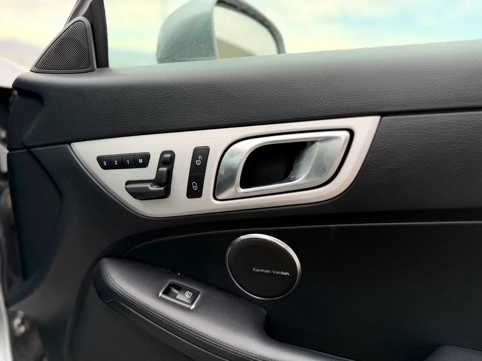 Used 2013 Mercedes-Benz SLK 250 image 14