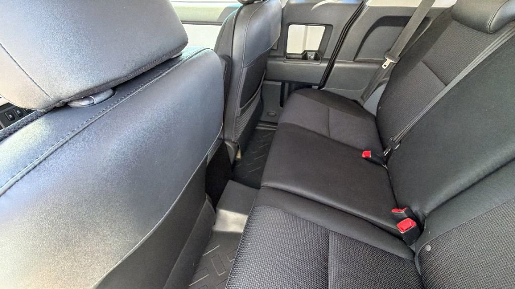 Used 2010 Toyota FJ Cruiser 4WD image 24