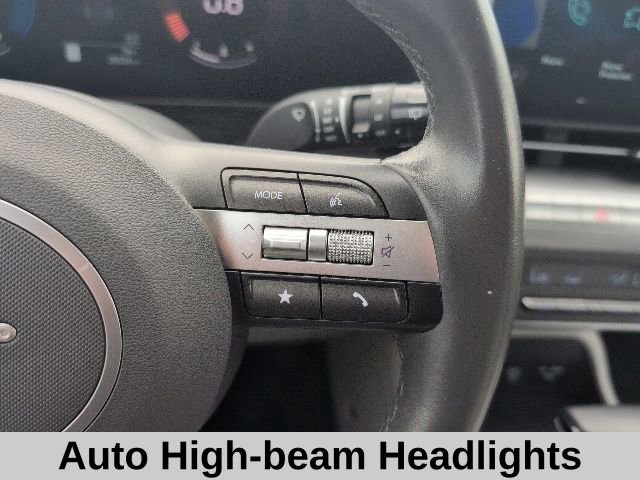 Used 2025 Hyundai Kona SEL AWD/4WD image 8