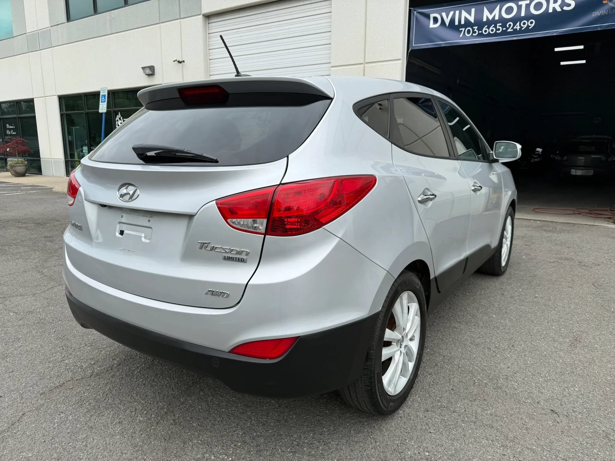 Used 2013 Hyundai Tucson Limited w/ Premium Pkg AWD/4WD image 12
