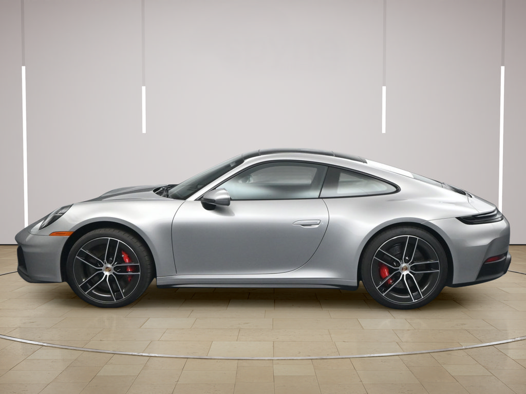 Used 2025 Porsche 911 Carrera GTS RWD image 2