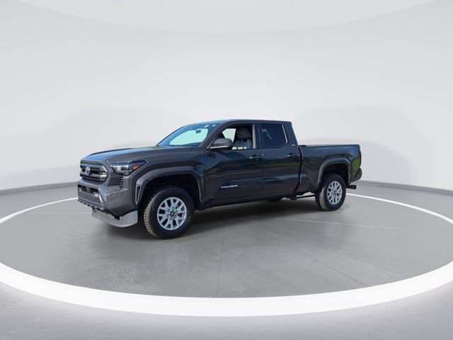 Used 2024 Toyota Tacoma SR5 AWD/4WD image 4