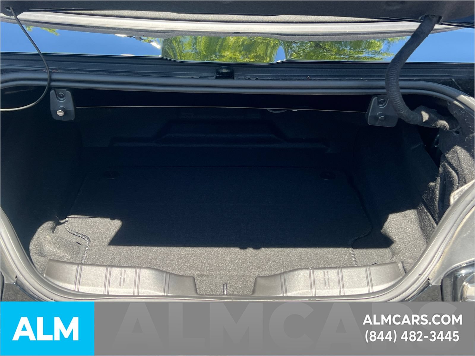 Used 2021 Chevrolet Camaro ZL1 RWD image 18