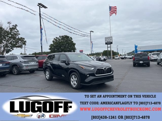 Used 2024 Toyota Highlander LE