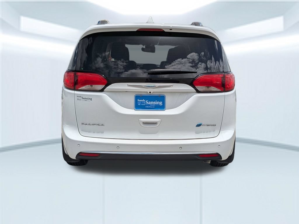 Used 2020 Chrysler Pacifica Limited w/ Advanced Safetytec Group FWD image 6