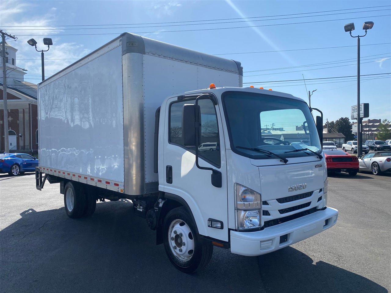 Used 2020 Isuzu NPR image 3