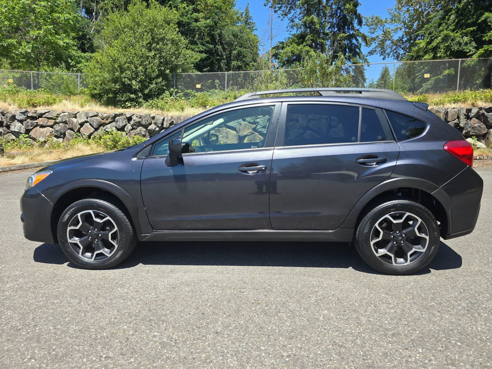 Used 2014 Subaru Crosstrek 2.0i Premium AWD/4WD image 2