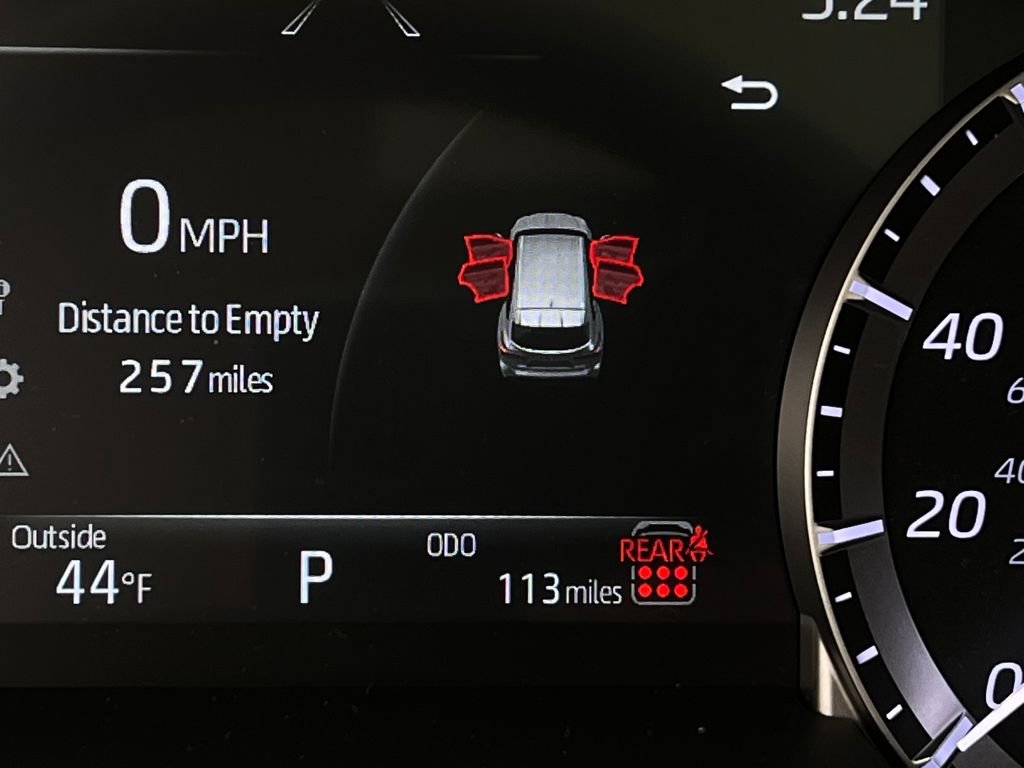 Used 2026 Toyota Highlander XLE image 18