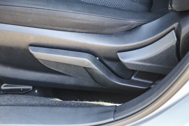Used 2018 Subaru Impreza 2.0i AWD/4WD image 24