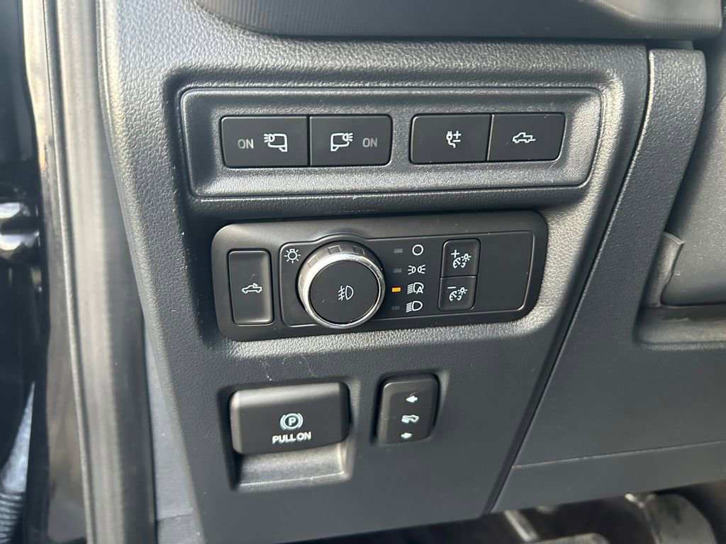 Used 2021 Ford F150 Platinum w/ FX4 Off-Road Package image 21