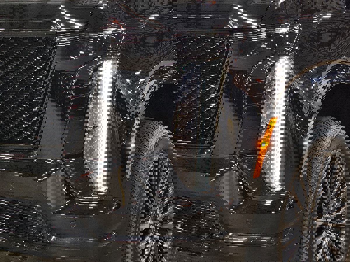 Used 2025 Cadillac Escalade ESV Sport Platinum image 14