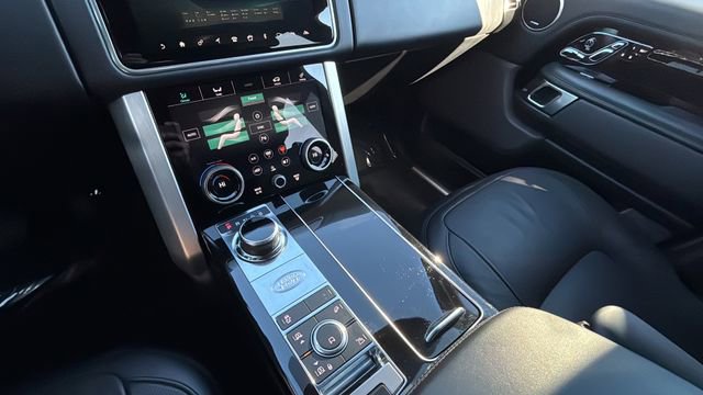 Used 2019 Land Rover Range Rover HSE image 14