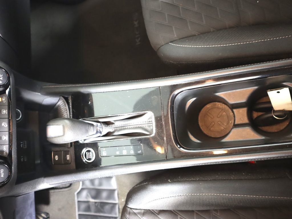 Used 2022 Nissan Kicks SV w/ Interior Electronics Package image 12